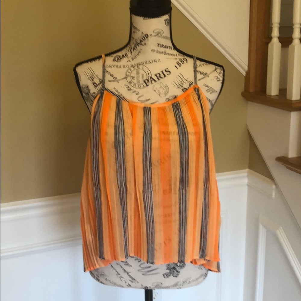 NWT BCBG GENERATION FLOWY CROP TOP